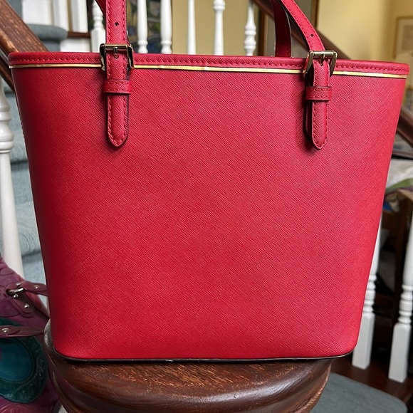 Michael Kors shoulder Bag Red Saffiano leather/ gold tone hardware & Trim NWOT - Picture 6 of 16